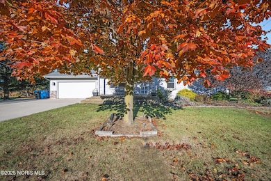 5305 Cedar Point Rd, Oregon, OH 43616 - photo 2