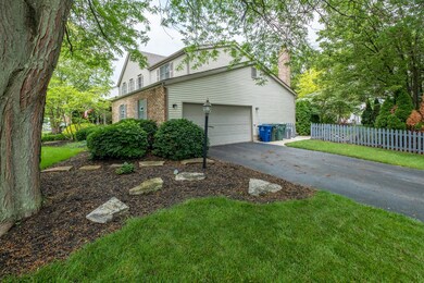 2164 Stratingham Dr-34