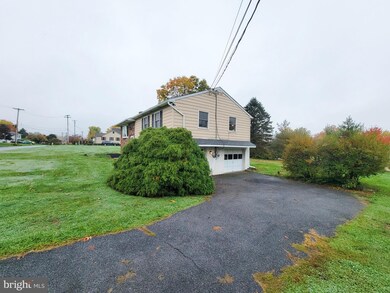 18 Black Matt Rd, Douglassville, PA 19518 - photo 3