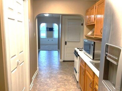 521 Broadway St, New Haven, IN 46774 - photo 6