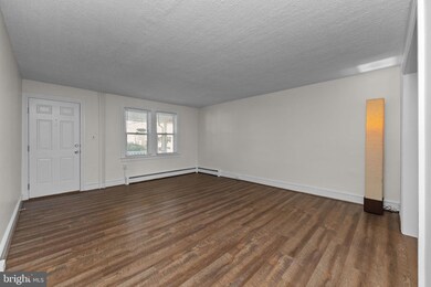 333 Union St unit 4, Hatfield, PA 19440 - photo 4