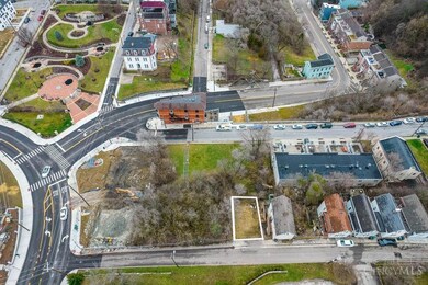 17 Estelle St, Cincinnati, OH 45219 - photo 2