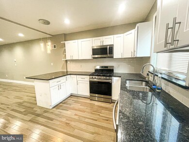 2237 Gerritt St, Philadelphia, PA 19146 - photo 5