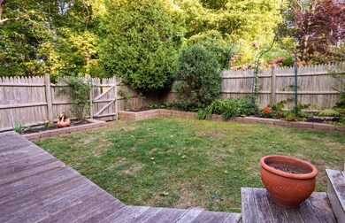 30 Lincoln Park, Marblehead, MA 01945 - photo 2