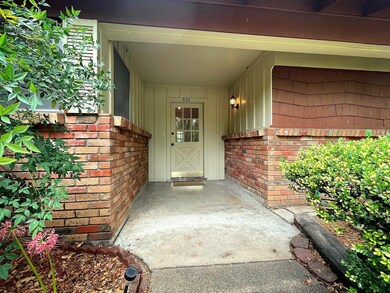 624 Post Oak Dr, Hurst, TX 76053 - photo 2