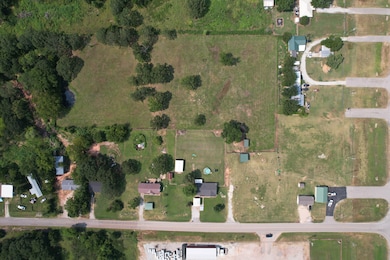 55928 Moccasin Trail Rd, Prague, OK 74864 - photo 3