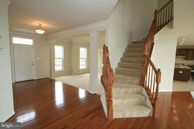 2300 Lake Forest Dr, Upper Marlboro, MD 20774 - photo 3