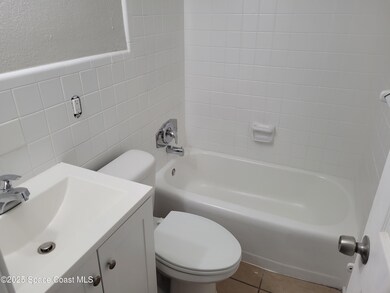 Bouganvillea 15 Bathroom