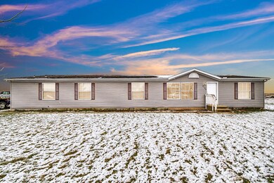 2135 E 450 S, La Porte, IN 46350 - photo 2