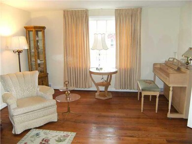 Living Room BEAUTIFUL PEGGED WOODEN FLOORING IN LI