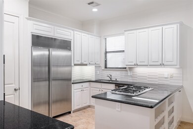 1826 Colquitt St unit A, Houston, TX 77098 - photo 6