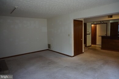 23374 Pin Oak Ct, California, MD 20619 - photo 4