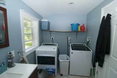 96 Fisher St unit B, Franklin, MA 02038 - photo 5