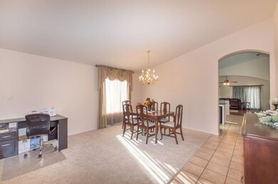 02 Dining Room