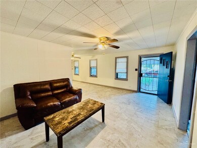 1601 Redwood Ave, McAllen, TX 78501 - photo 4
