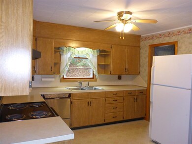 404 Chesterfield Rd, Keene, NH 03431 - photo 4