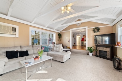 101 W Plain St unit SF, Wayland, MA 01778 - photo 5