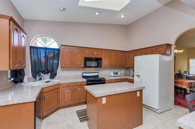Bright Open kitchen
