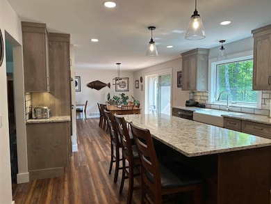 8015 Mulberry Ln, Charlevoix, MI 49720 - photo 6