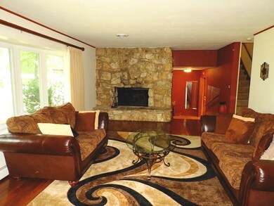 408 N Mcaree Rd, Waukegan, IL 60085 - photo 6