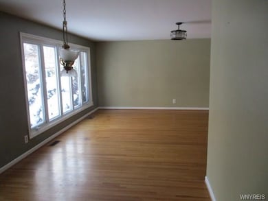 1351 Abington Place, North Tonawanda, NY 14120 - photo 3