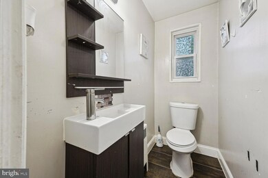 7952 Riggs Rd, Hyattsville, MD 20783 - photo 6