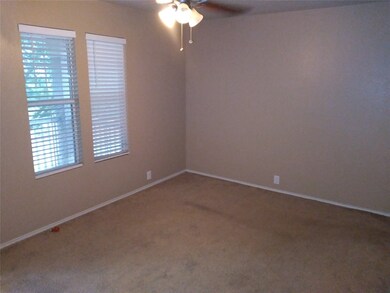 9638 Coyote Creek Dr, Houston, TX 77095 - photo 4