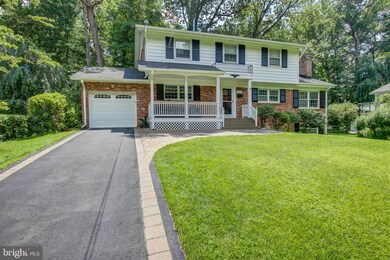 9113 Hamilton Dr, Fairfax, VA 22031 - photo 3