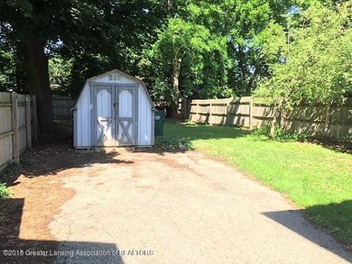 424 Clemens back yard