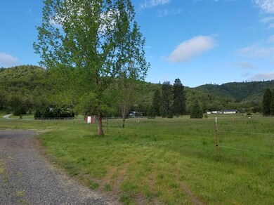 0 Colonial Way, Central Point, OR 97502 - photo 7