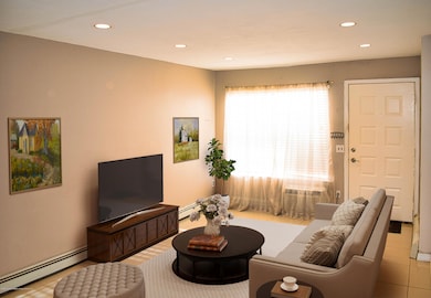 88 Lamped Loop unit 139, Staten Island, NY 10314 - photo 3