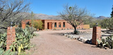 Entrance to Vaqueros