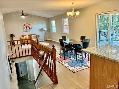 447 Briarwood Ln, Wentzville, MO 63385 - photo 5