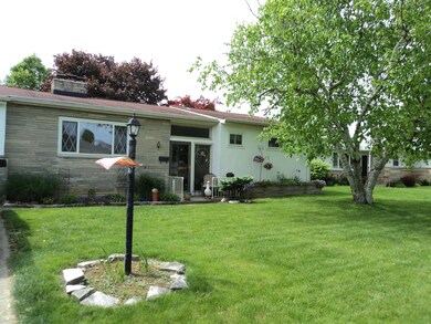 921 Miriam Dr E, Columbus, OH 43204 - photo 3