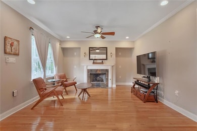 Living Room w/ Gas Fireplace