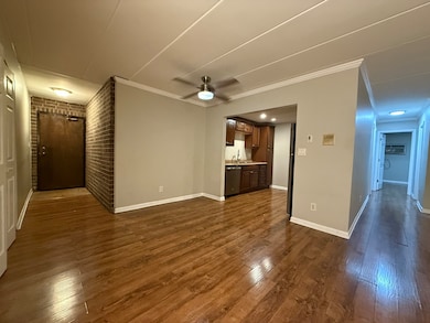 154 E Bailey Rd unit G, Naperville, IL 60565 - photo 3