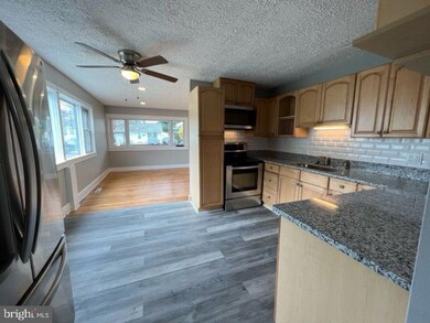 19 Helicopter Dr, Middle River, MD 21220 - photo 5