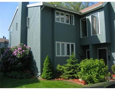 7 Sutton Place unit 7, Swampscott, MA 01907 - photo 2