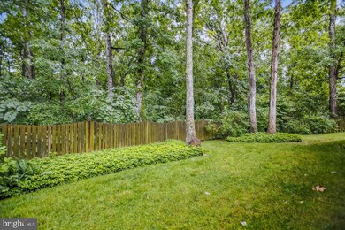8628 Chase Glen Cir, Fairfax Station, VA 22039 - photo 6