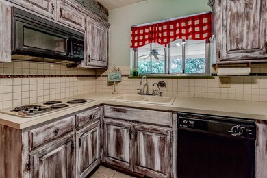 4829 NW 62nd Terrace, Oklahoma City, OK 73122 - photo 7