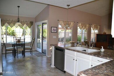 Kitchen/Family room