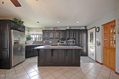 10269 Lake Breeze Lane_LARGE_1500_1000_7