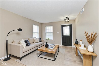 5708 High Timber Ln, Indianapolis, IN 46235 - photo 4