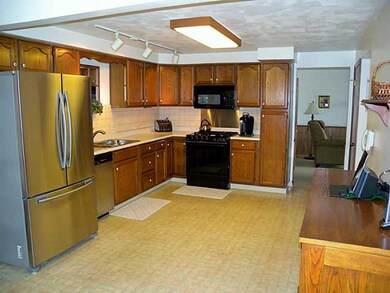 Kitchen. The chef in the family will love the cabi