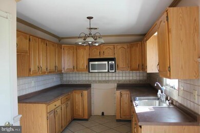 1132 Olive Dr, Greencastle, PA 17225 - photo 2