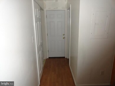 19913 Gateshead Cir, Germantown, MD 20876 - photo 7