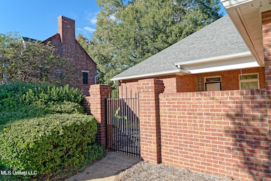 902 Oak Trail, Canton, MS 39046 - photo 2