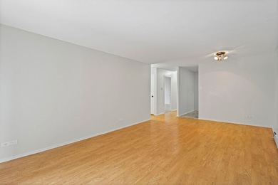 Ridgeview Tower unit 408, Evanston, IL 60201 - photo 3