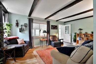 614 E Jeffrey Place, Columbus, OH 43214 - photo 7