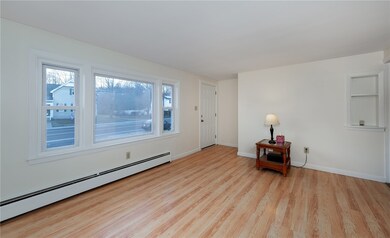540 Mendon Rd, Woonsocket, RI 02895 - photo 5